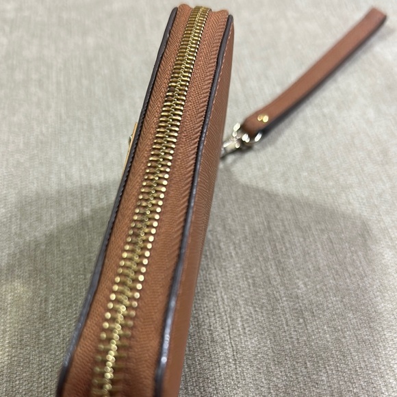 Michael Kors Tan Wristlet with Gold Accents - Picture 4 of 7